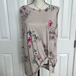 NWOT Sleeveless tunic